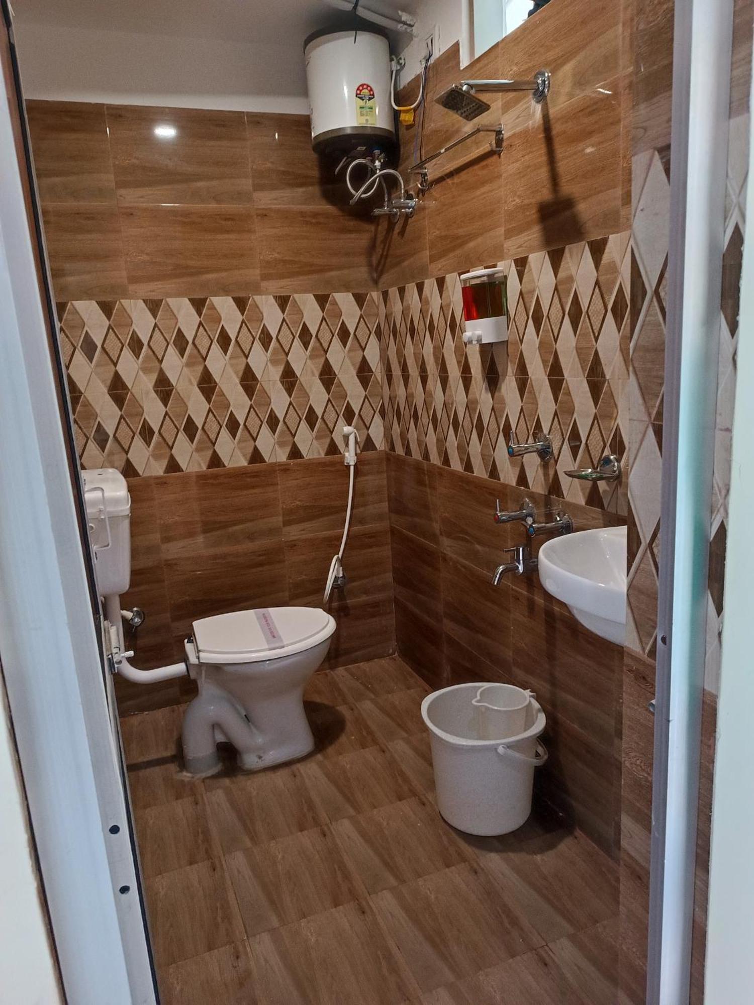 Mom Hotel - Unit Of Mom Hotel Puri Ngoại thất bức ảnh