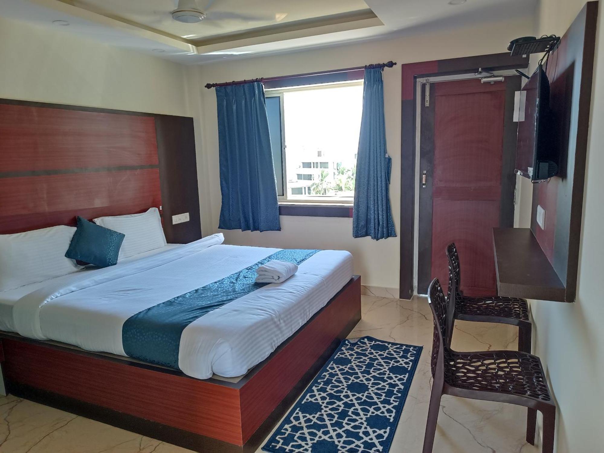 Mom Hotel - Unit Of Mom Hotel Puri Ngoại thất bức ảnh