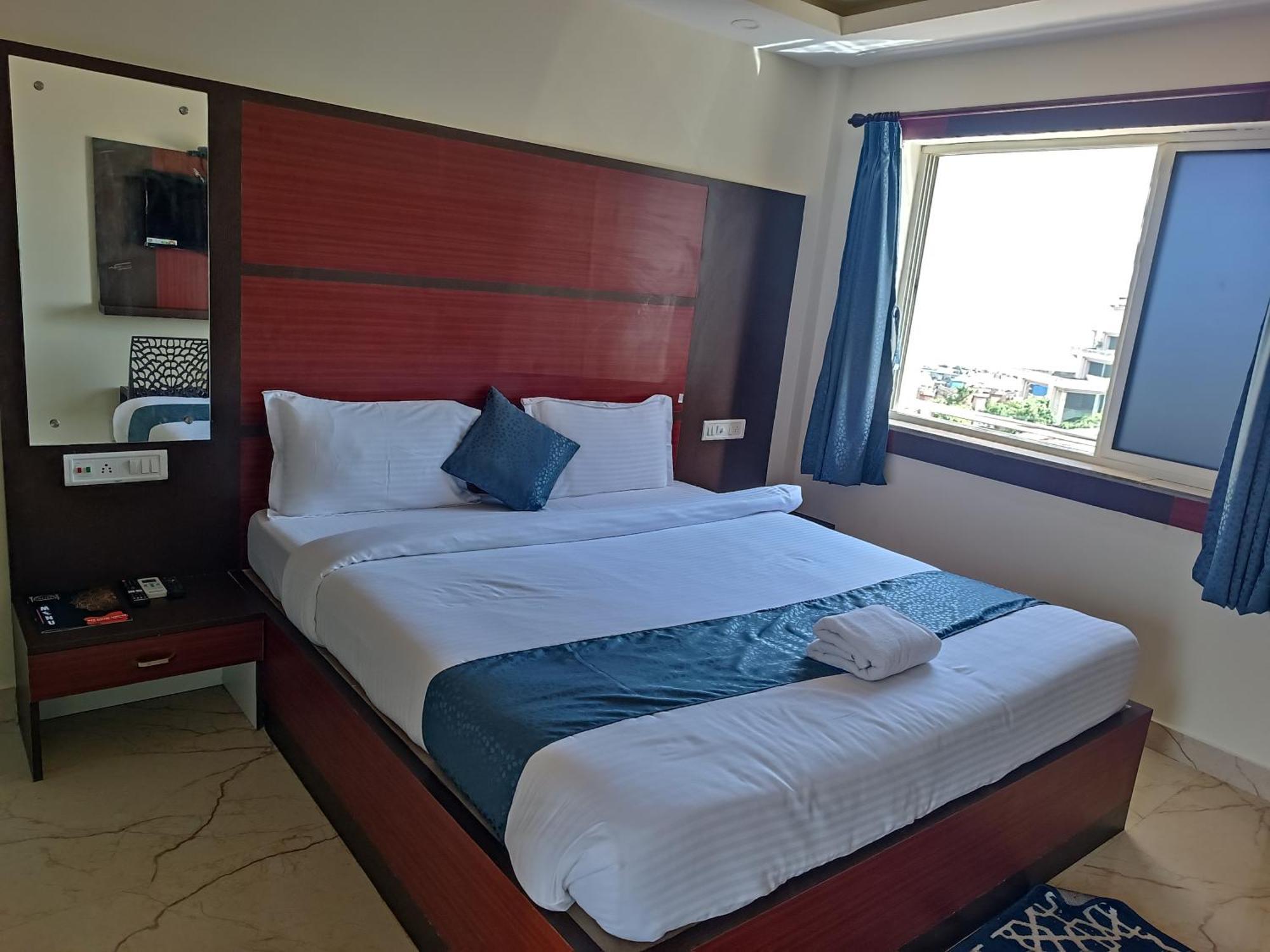 Mom Hotel - Unit Of Mom Hotel Puri Ngoại thất bức ảnh
