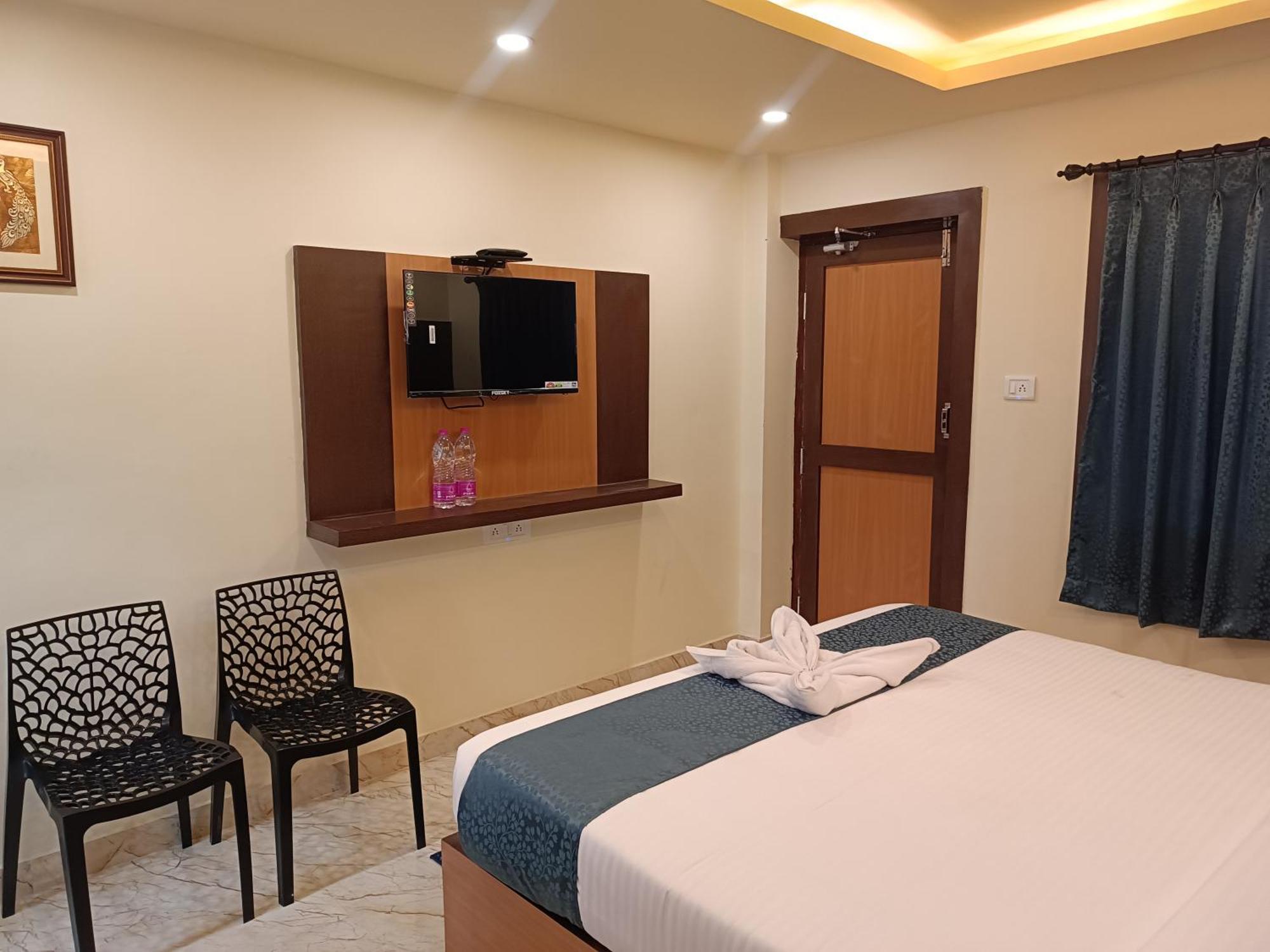 Mom Hotel - Unit Of Mom Hotel Puri Ngoại thất bức ảnh