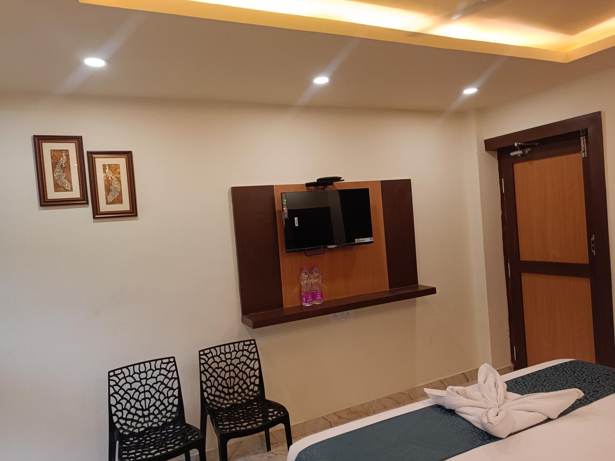 Mom Hotel - Unit Of Mom Hotel Puri Ngoại thất bức ảnh
