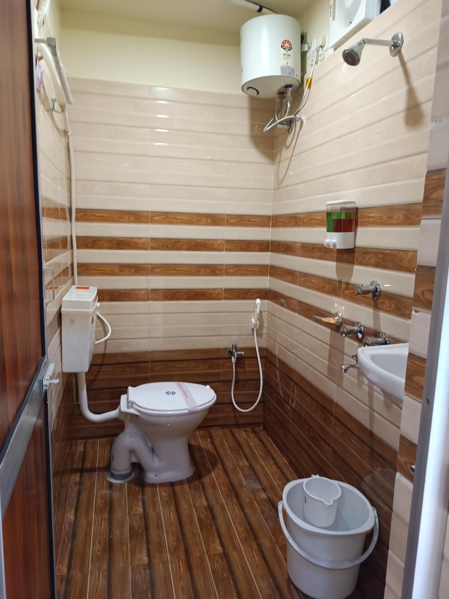 Mom Hotel - Unit Of Mom Hotel Puri Ngoại thất bức ảnh