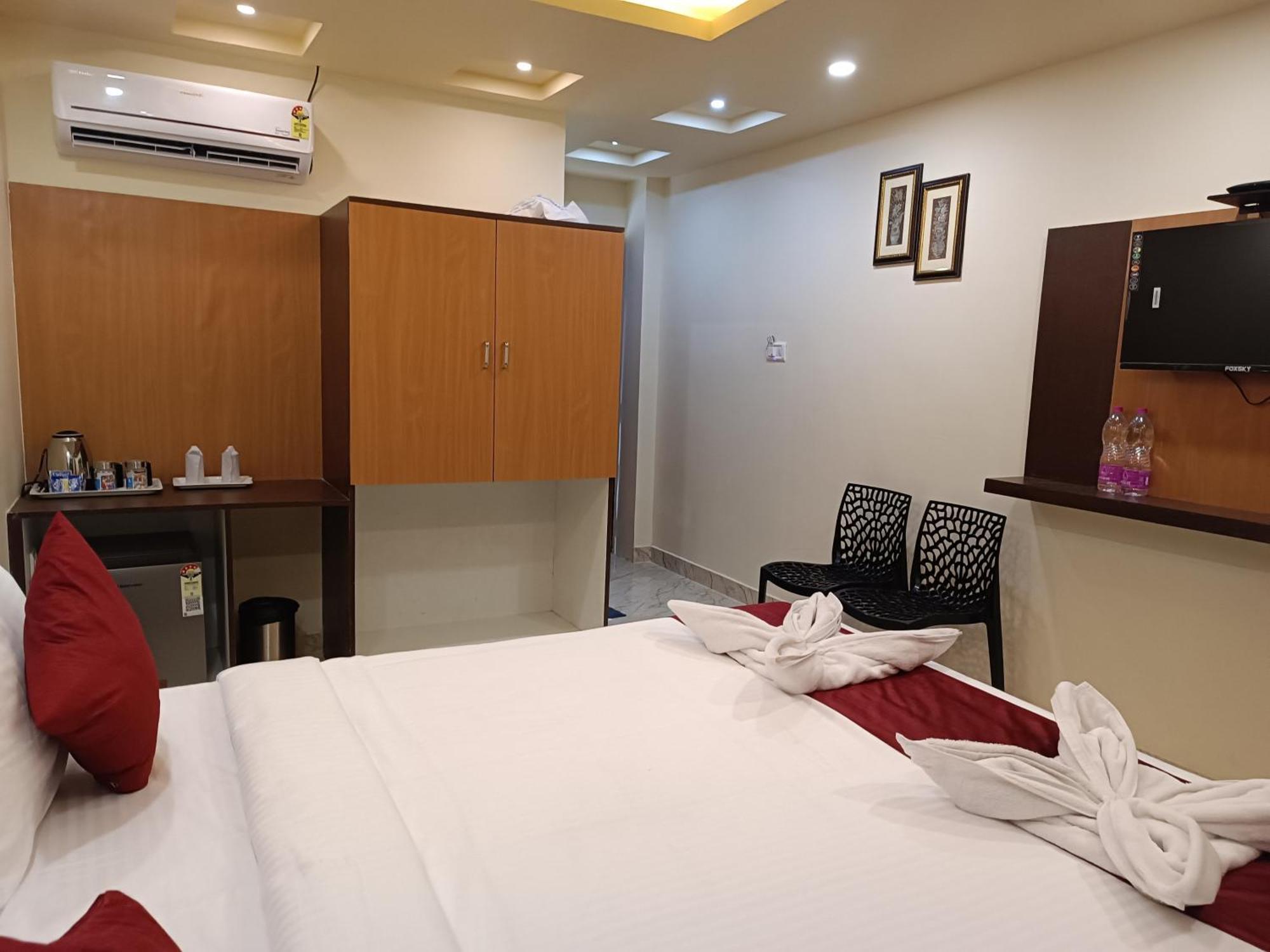 Mom Hotel - Unit Of Mom Hotel Puri Ngoại thất bức ảnh