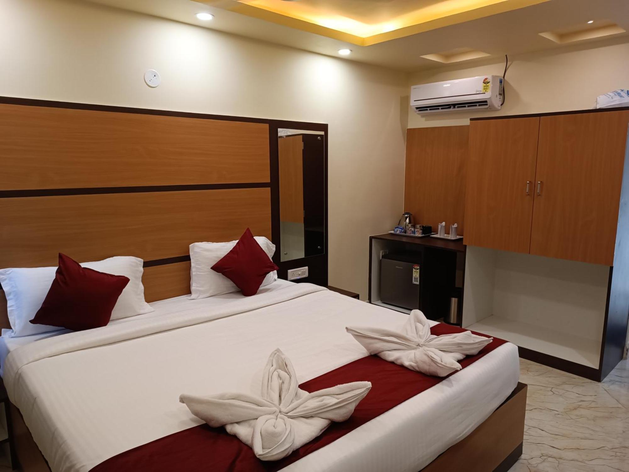 Mom Hotel - Unit Of Mom Hotel Puri Ngoại thất bức ảnh