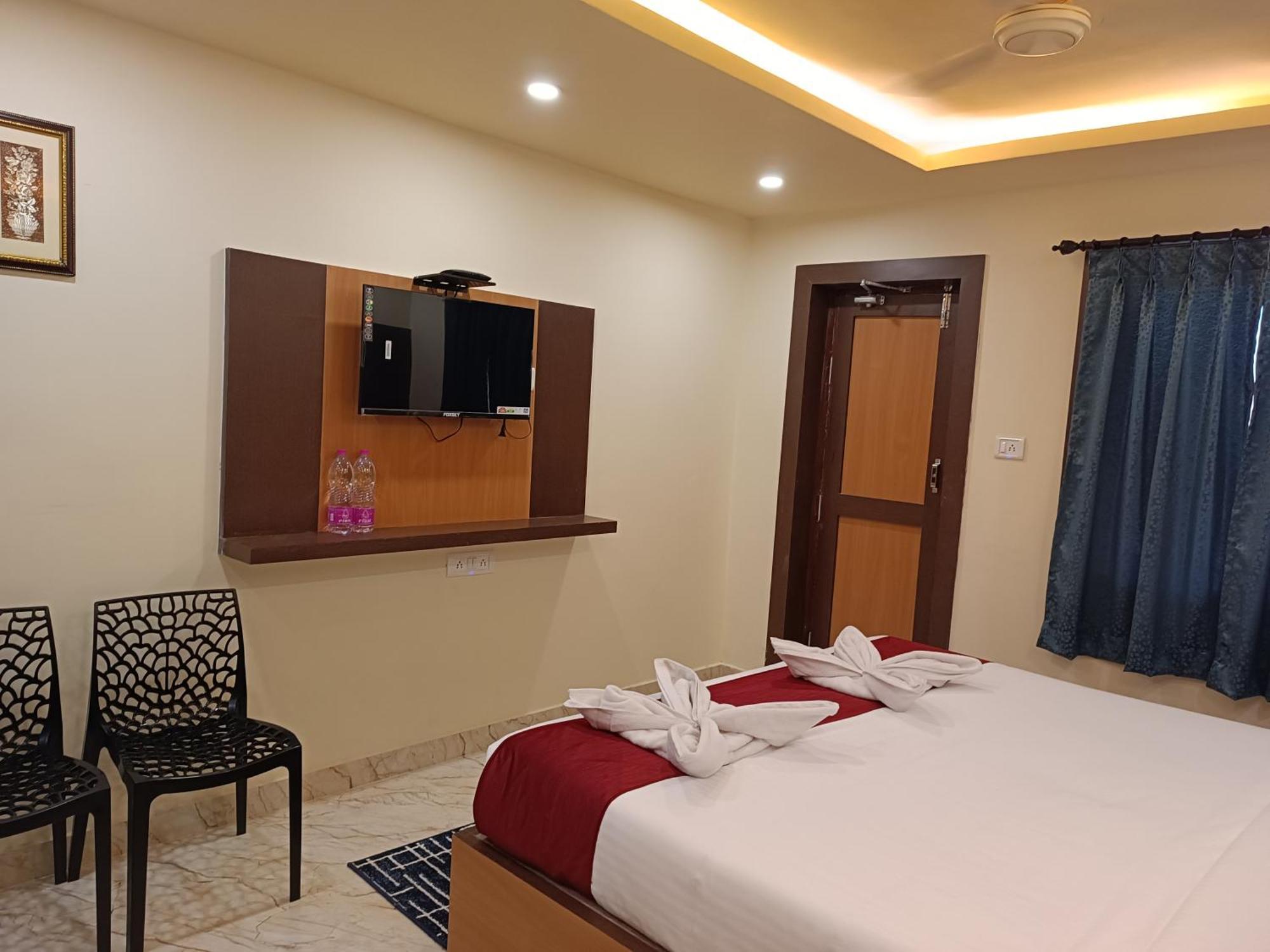 Mom Hotel - Unit Of Mom Hotel Puri Ngoại thất bức ảnh